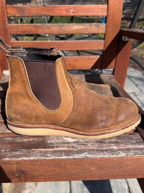 Red Wing Classic Chelsea 3192 in Hawthorne Muleskinner Suede Leather Boot 11.5 D